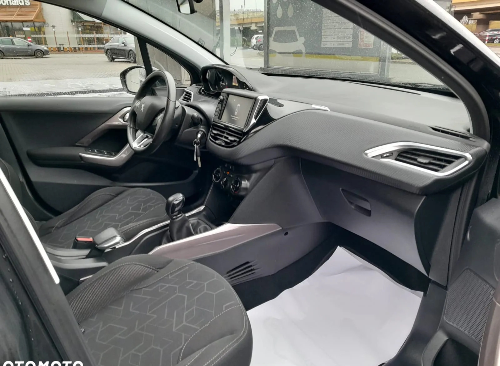 Peugeot 2008 cena 33700 przebieg: 96000, rok produkcji 2016 z Opoczno małe 106